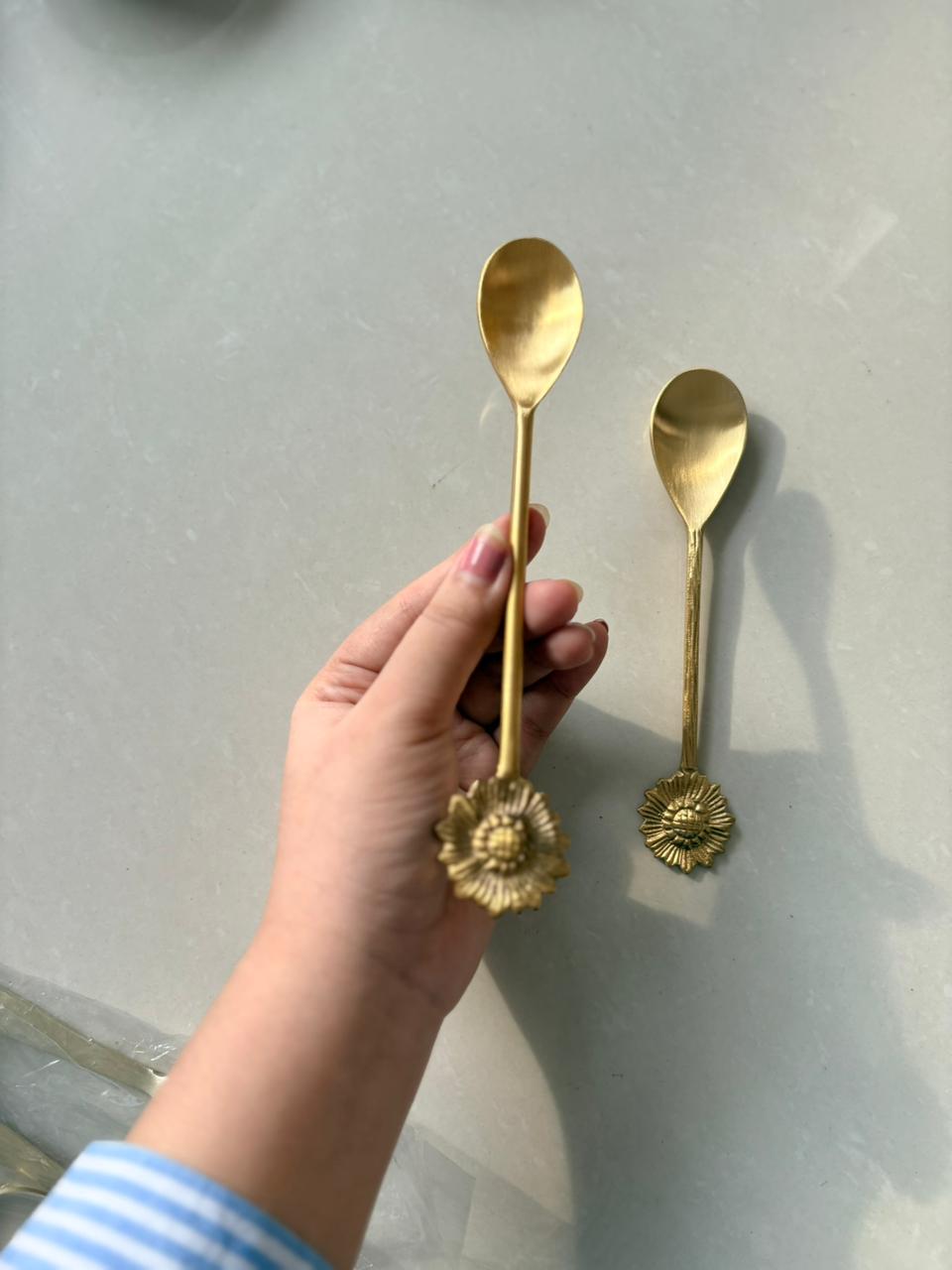 Baanhi Bell Metal Floral Design Spoon